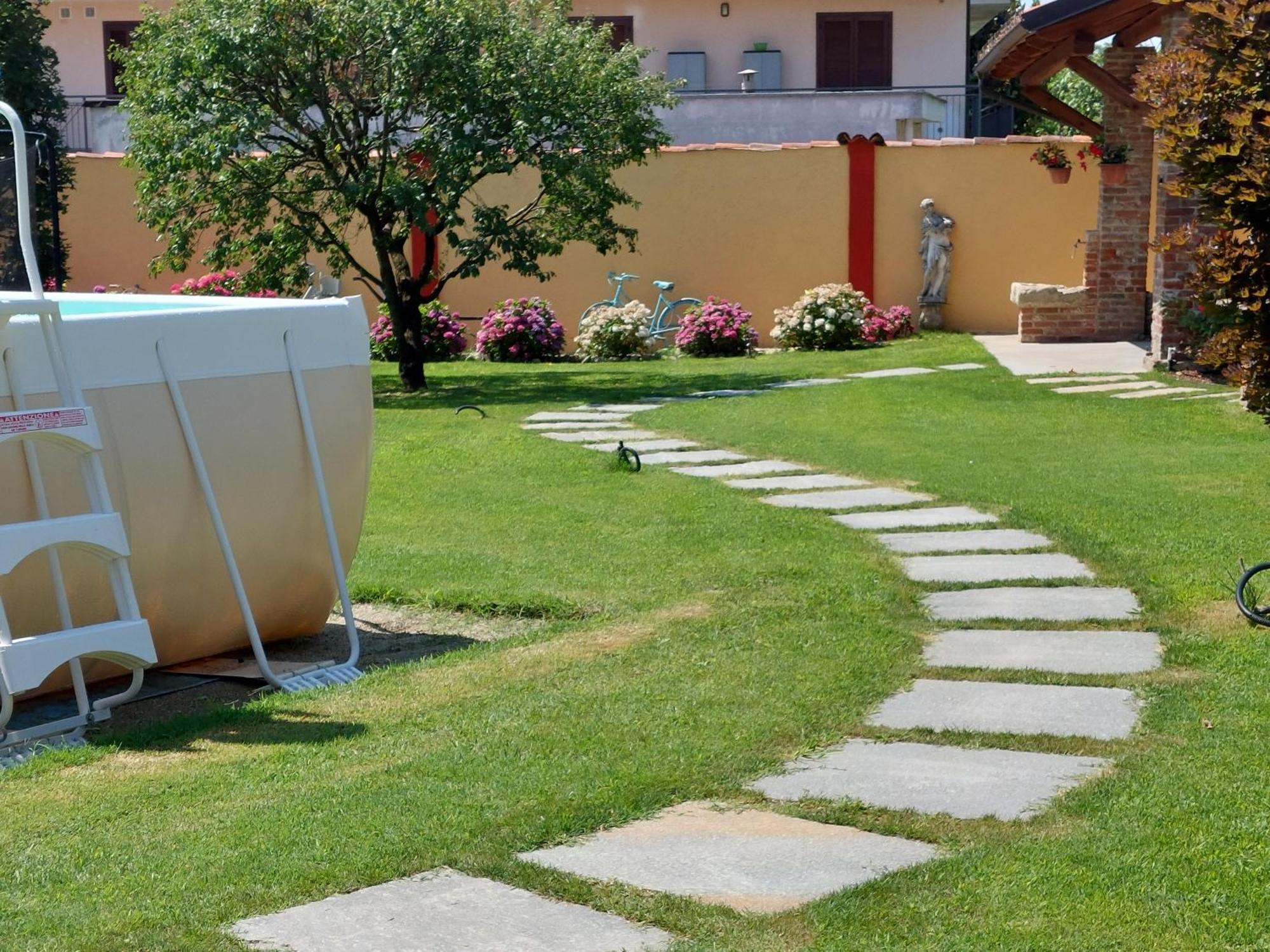 Casa Del Grande Vecchio Panzió Airasca Kültér fotó