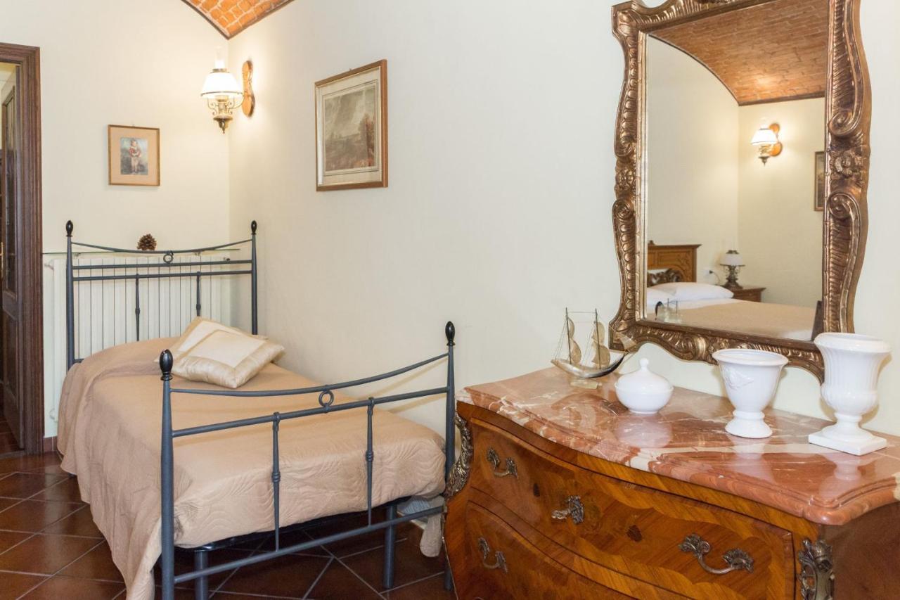 Casa Del Grande Vecchio Panzió Airasca Kültér fotó