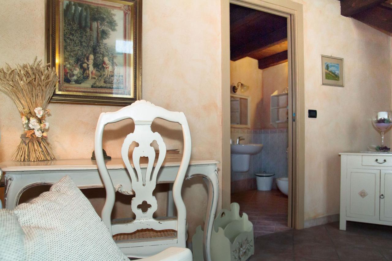 Casa Del Grande Vecchio Panzió Airasca Kültér fotó