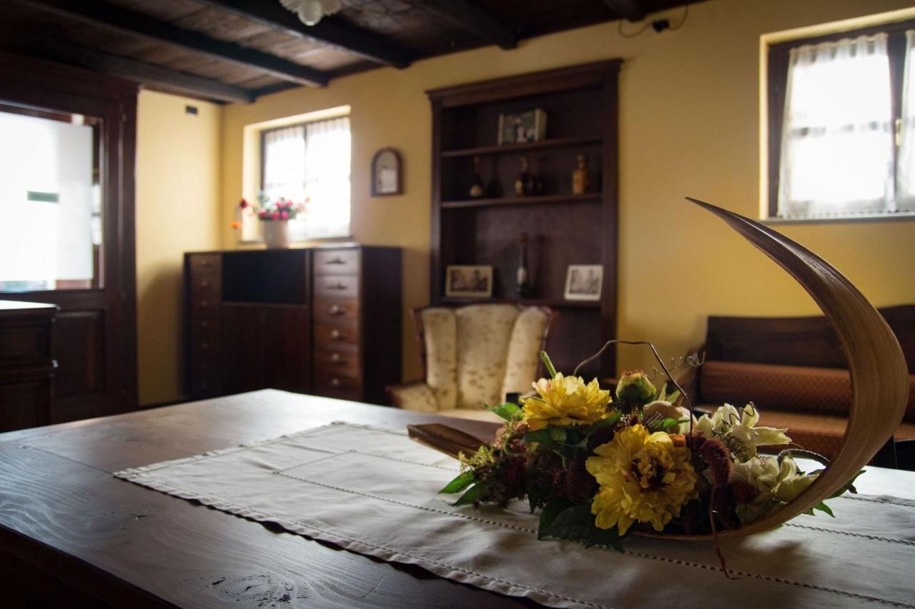 Casa Del Grande Vecchio Panzió Airasca Kültér fotó
