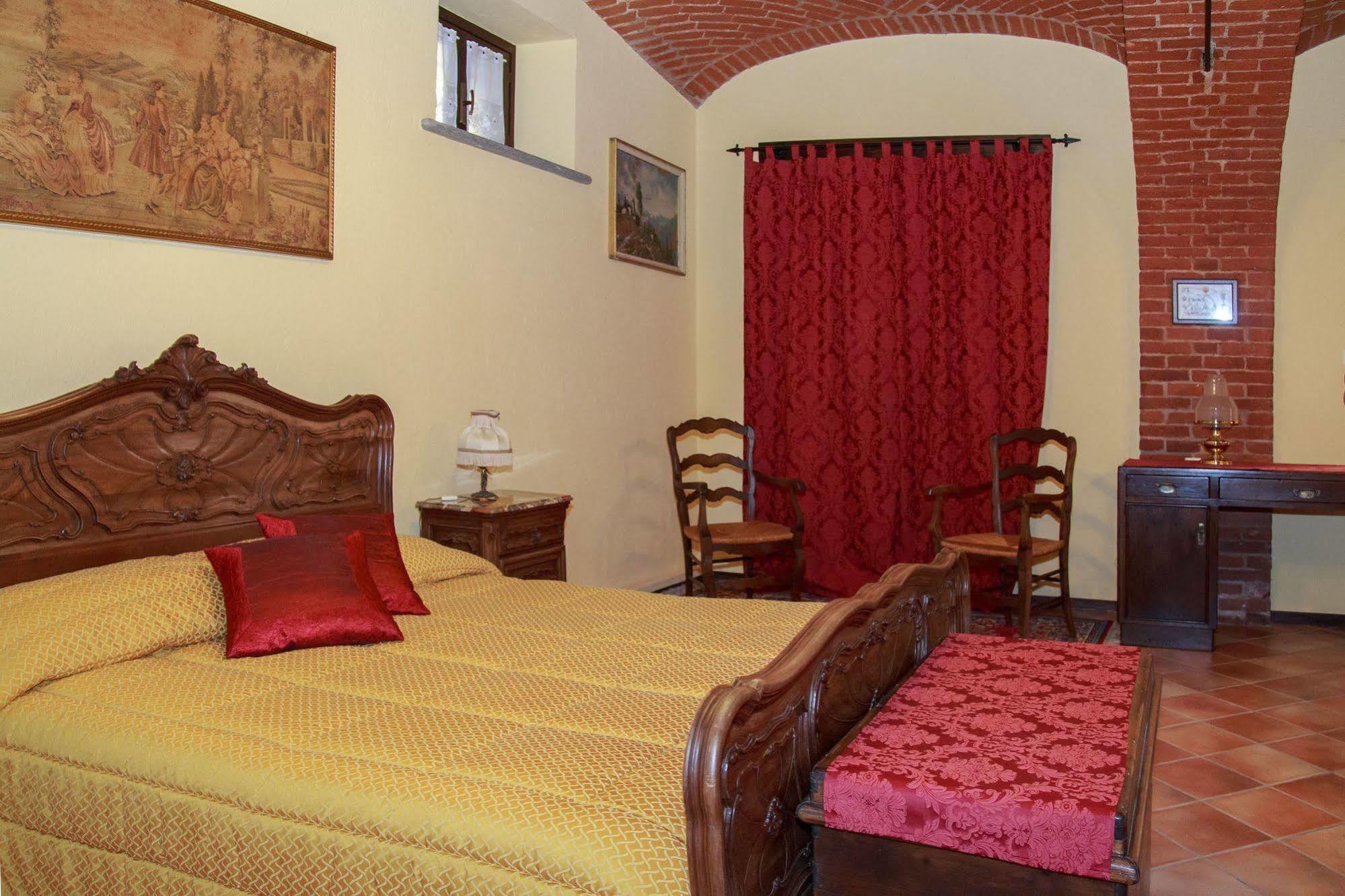 Casa Del Grande Vecchio Panzió Airasca Kültér fotó