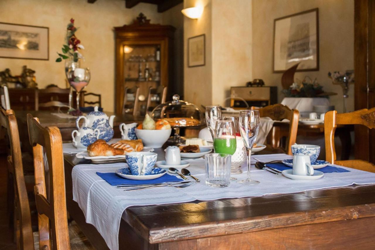 Casa Del Grande Vecchio Panzió Airasca Kültér fotó